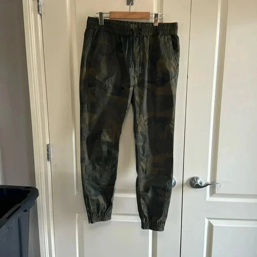 Jack and jones camo cargo joggers